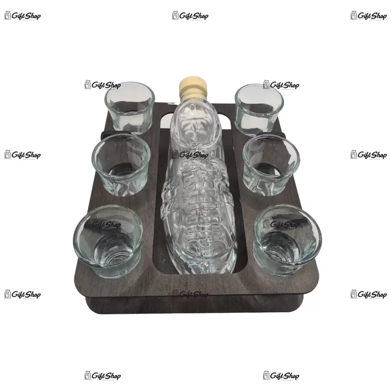 Suport lemn cu sticla si pahare de tuica,  sticla in forma de gheata fotbal